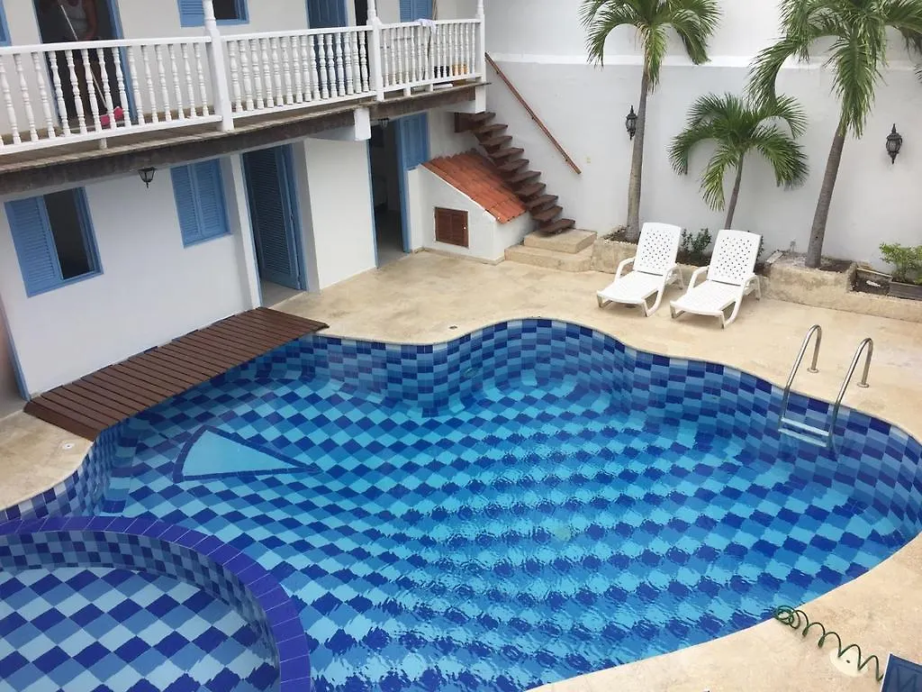 Hotel Puerto De Manga contacts