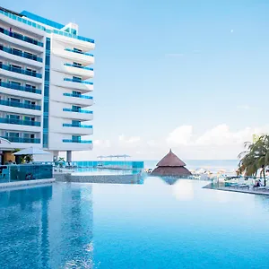 Americas Torre Del Mar ***** Cartagena